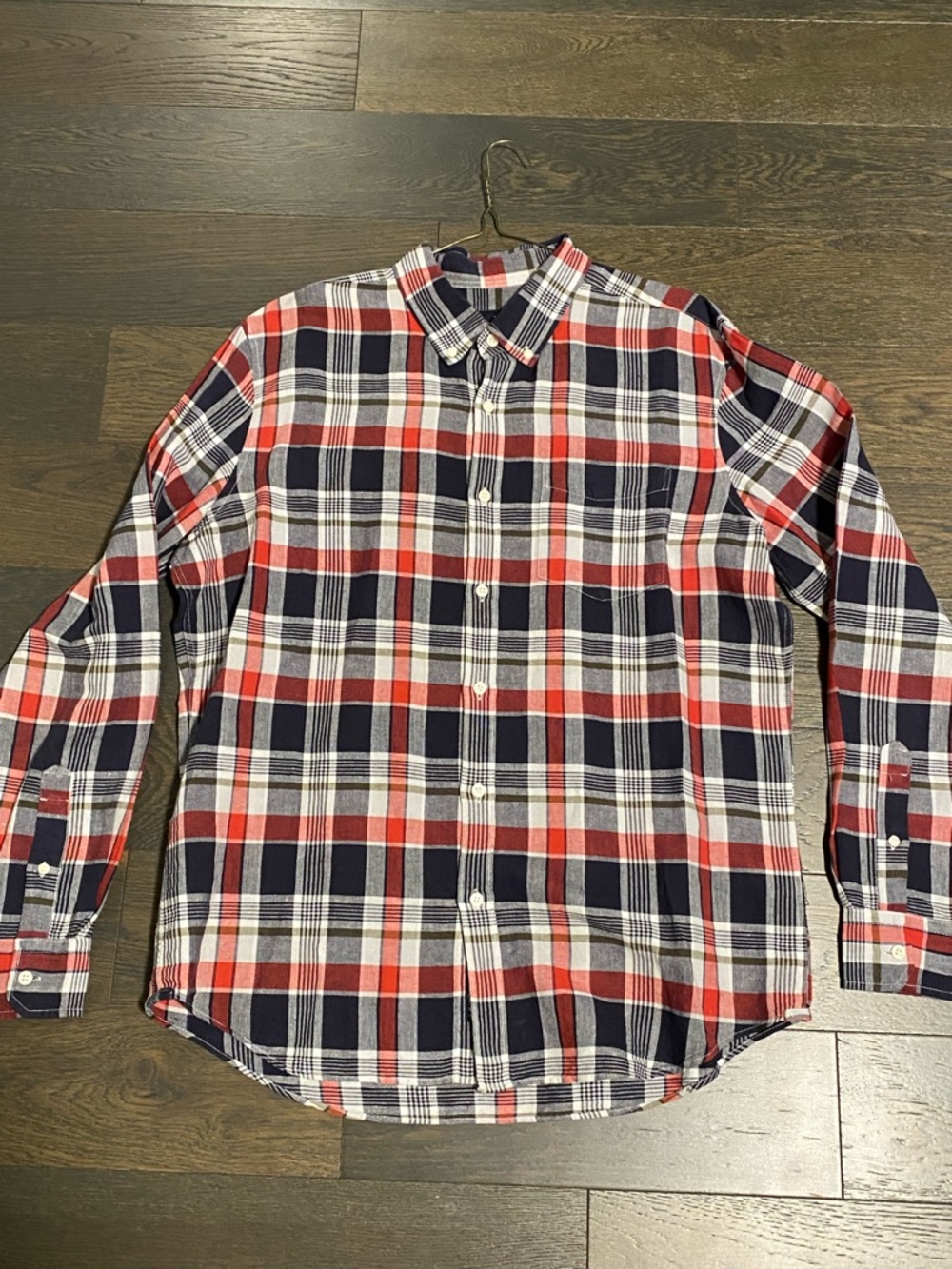 American Eagle Outfitters Red, Navy & White Plaid Button-Down Shirt